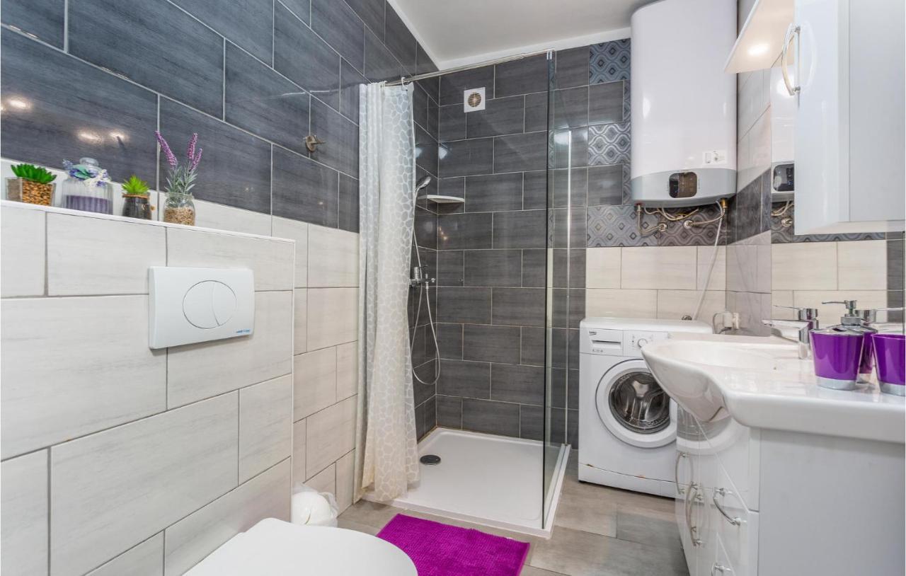Beautiful Apartment In Stara Baska With Wifi Eksteriør billede